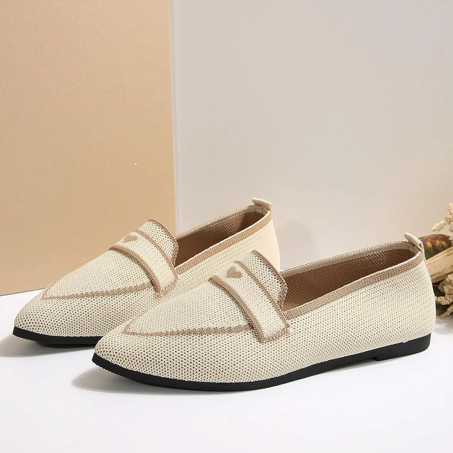 Comfortable Pointed Toe Flats Shoes Women Casual Walking Shoes Comfort Low Heel Shoes Fashion Shoes Basic Shoe