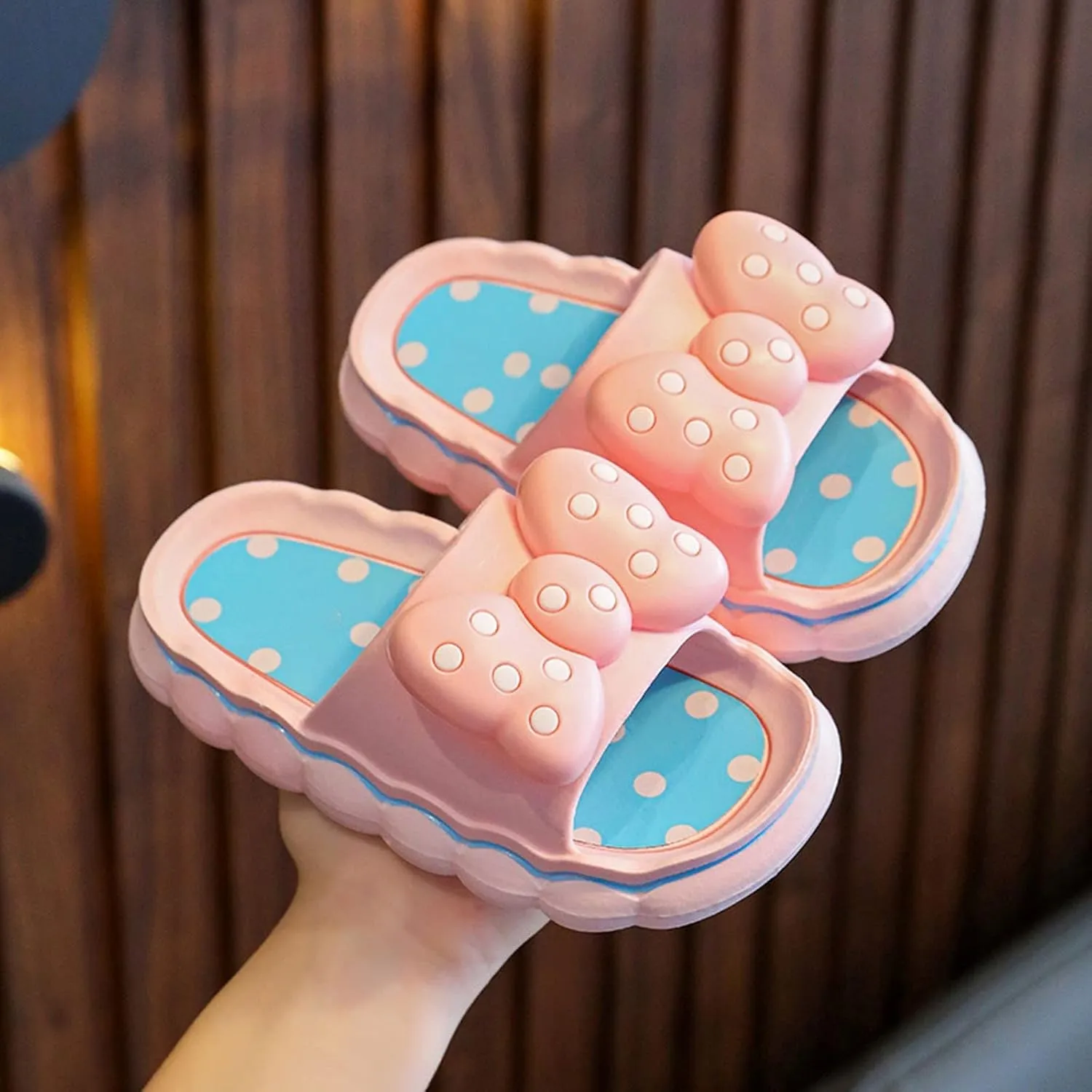 Girls Beach Slippers Cute Dot Print Sliders with Bow Summer Sliders Sandals Open Toe Soft Slippers for Bathroom Pool