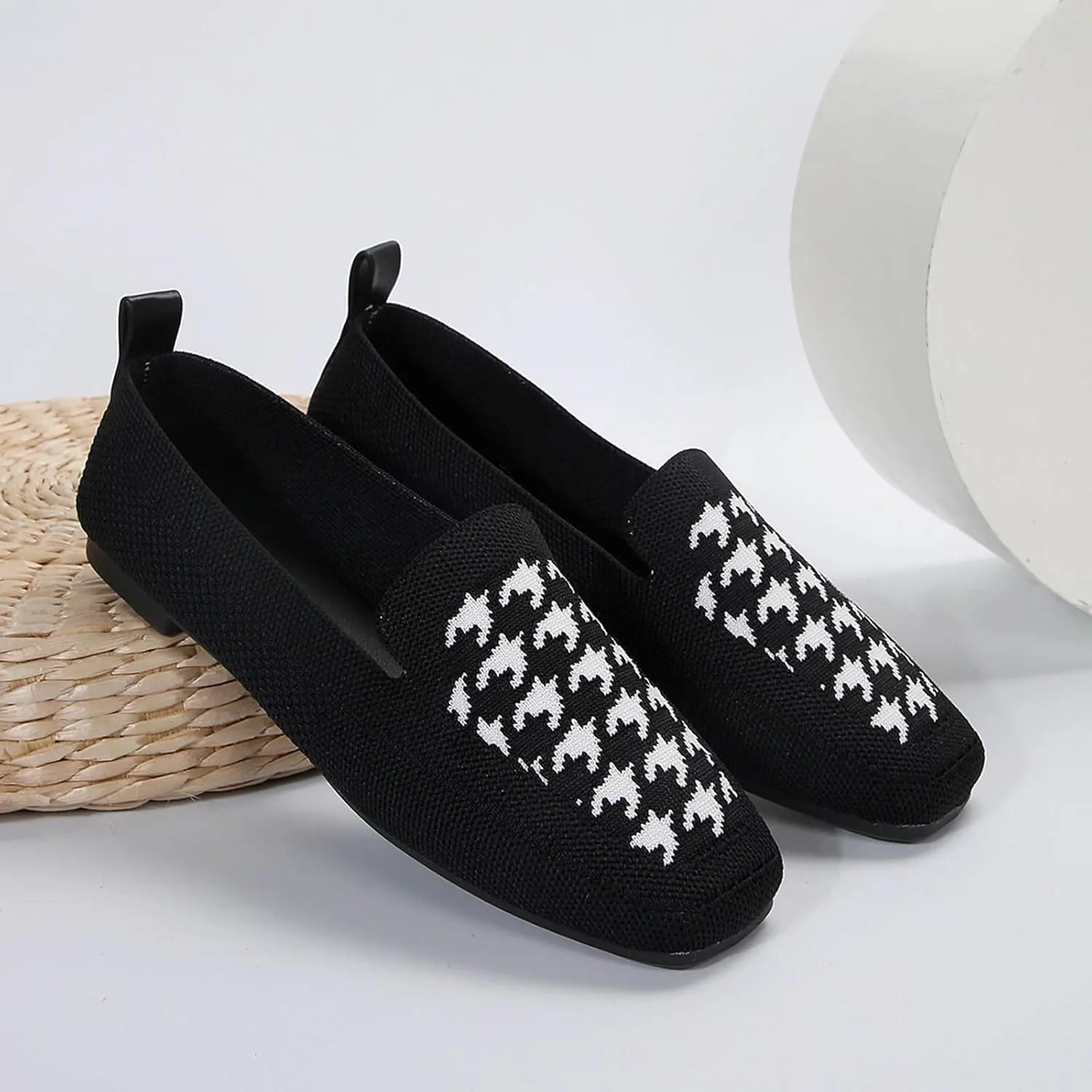 Ladies Casual Square Toe Flat Sole Fly Weave Soft Lightweight Large Size Casual Shoes Womens Casual Dress Shoes Wide