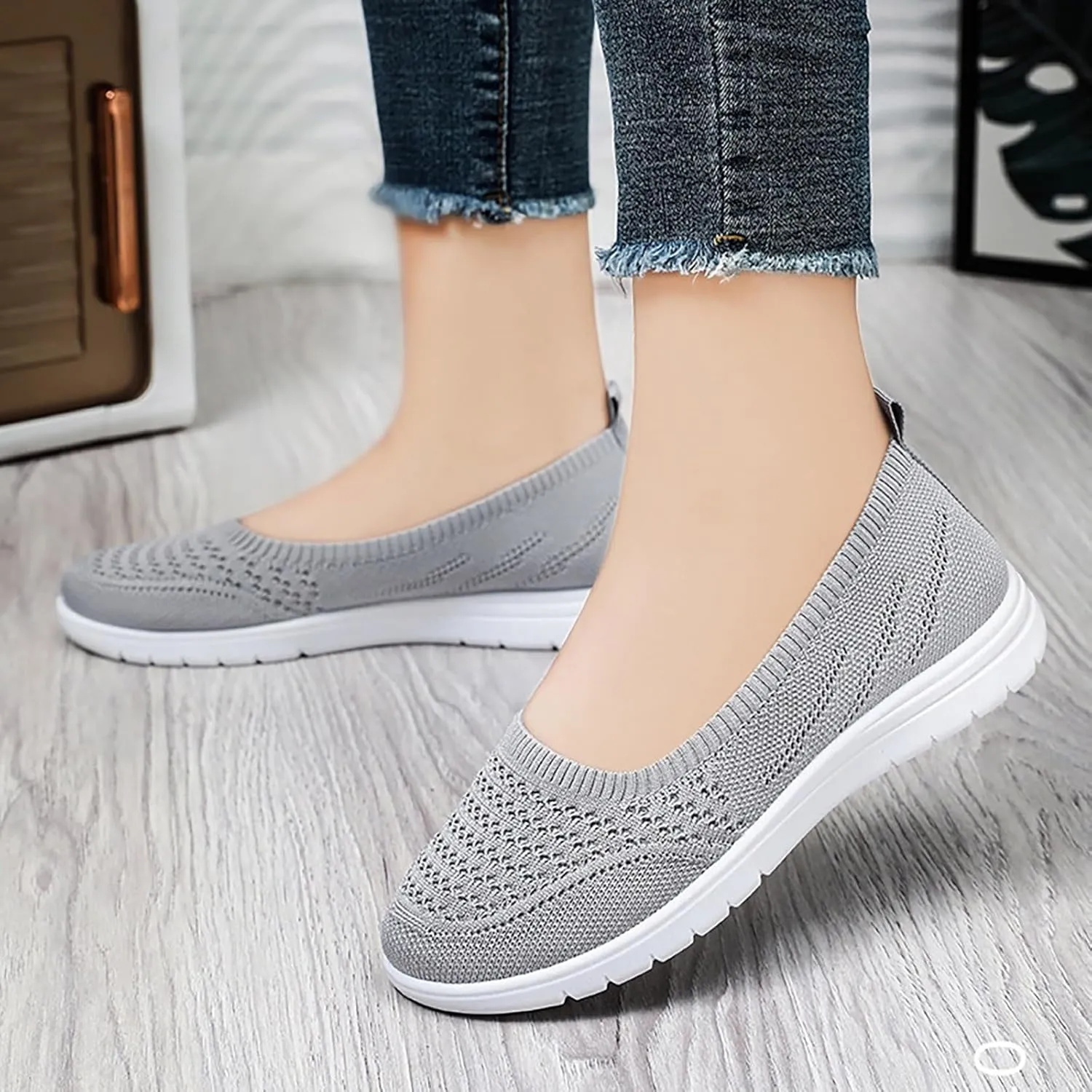 Women Flat Shoes Soft Orthopedic Shoes Round Toe Breathable Go Walking Slip On Casual Shoes Walking Dress Shoes Canvas
